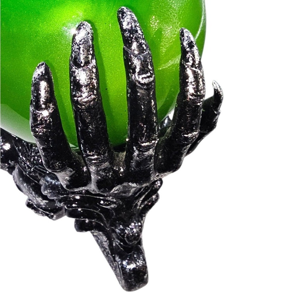 Martha Stewart Animated Green Crystal Ball on Skull Stand Motion Sound Decor EUC - Picture 4 of 8